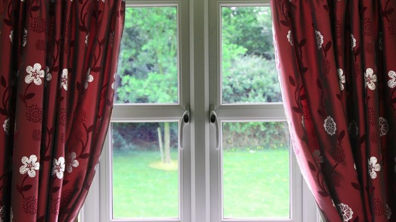 Find nye gardiner hjemme i boligen